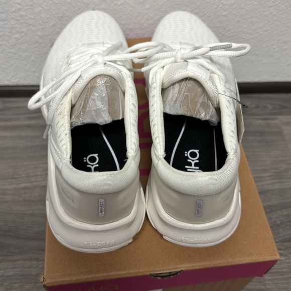 Ryka  Made For Women Devotion X RS In White with Stain Protectant - Picture 8 of 11